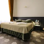 Residenza Ki Fontana Di Trevi 2*