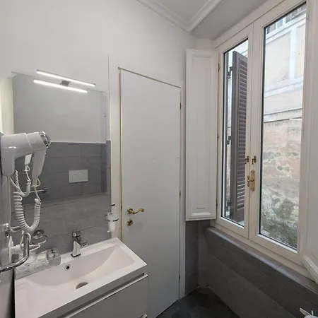 Residenza Ki Fontana Di Trevi Rzym